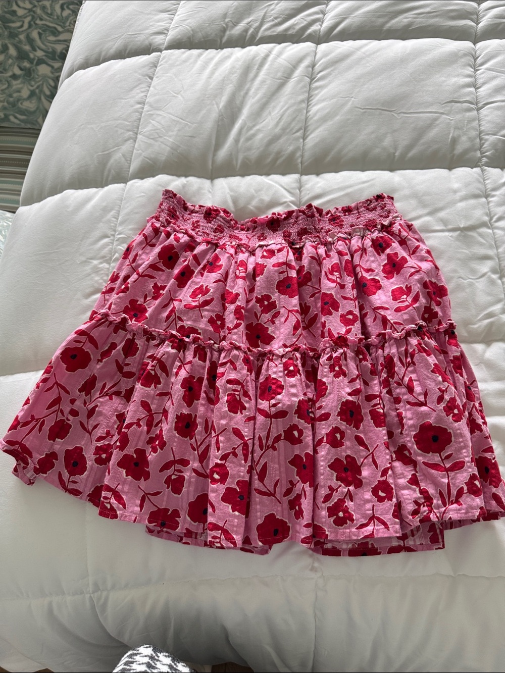 Vineyard Vines Pink and Red Floral Tiered Mini Skirt